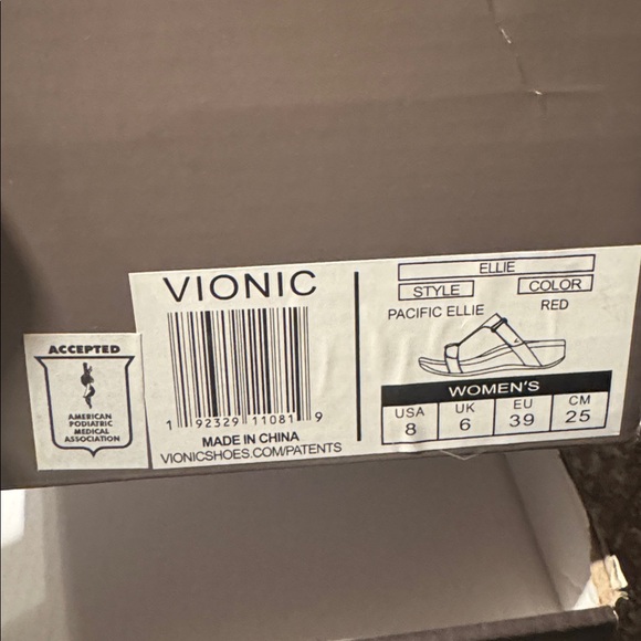 Vionic Women's Red Slide Sandals - Picture 8 of 8